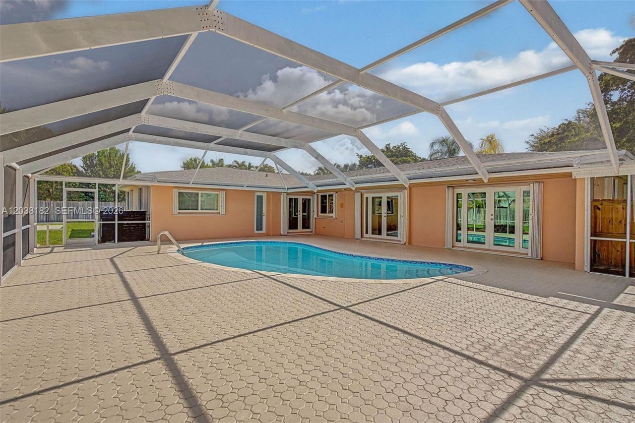 16842 SW Sw 79 Place, Palmetto Bay, FL 33157 Photo