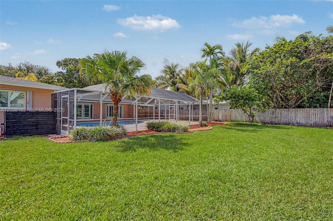 16842 SW Sw 79 Place, Palmetto Bay, FL 33157 Photo