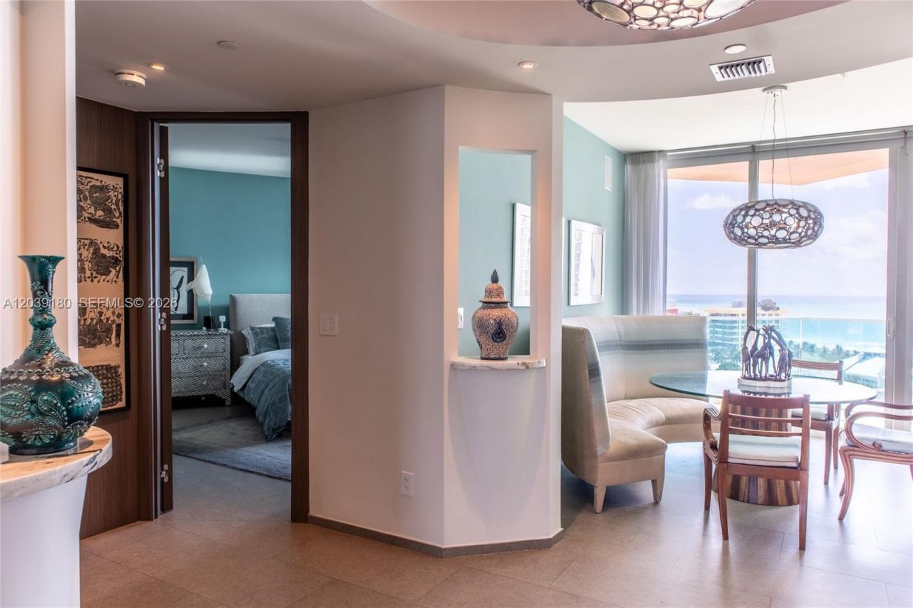 300 S Pointe Dr , Unit 1502, Miami Beach, FL 33139 Photo