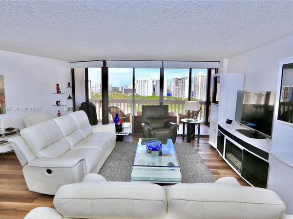 1000 Island Blvd , Unit 2005, Aventura, FL 33160