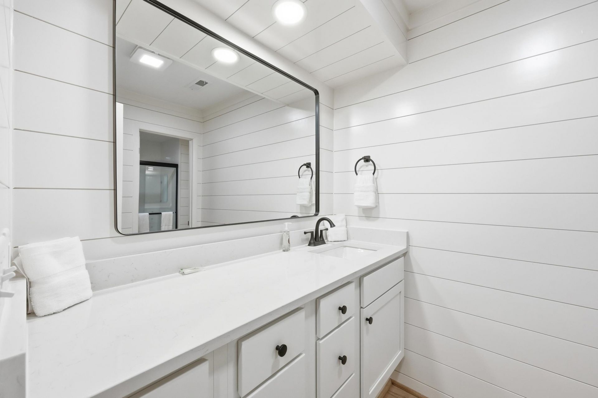 1184 Parker Dr.  Photo 32