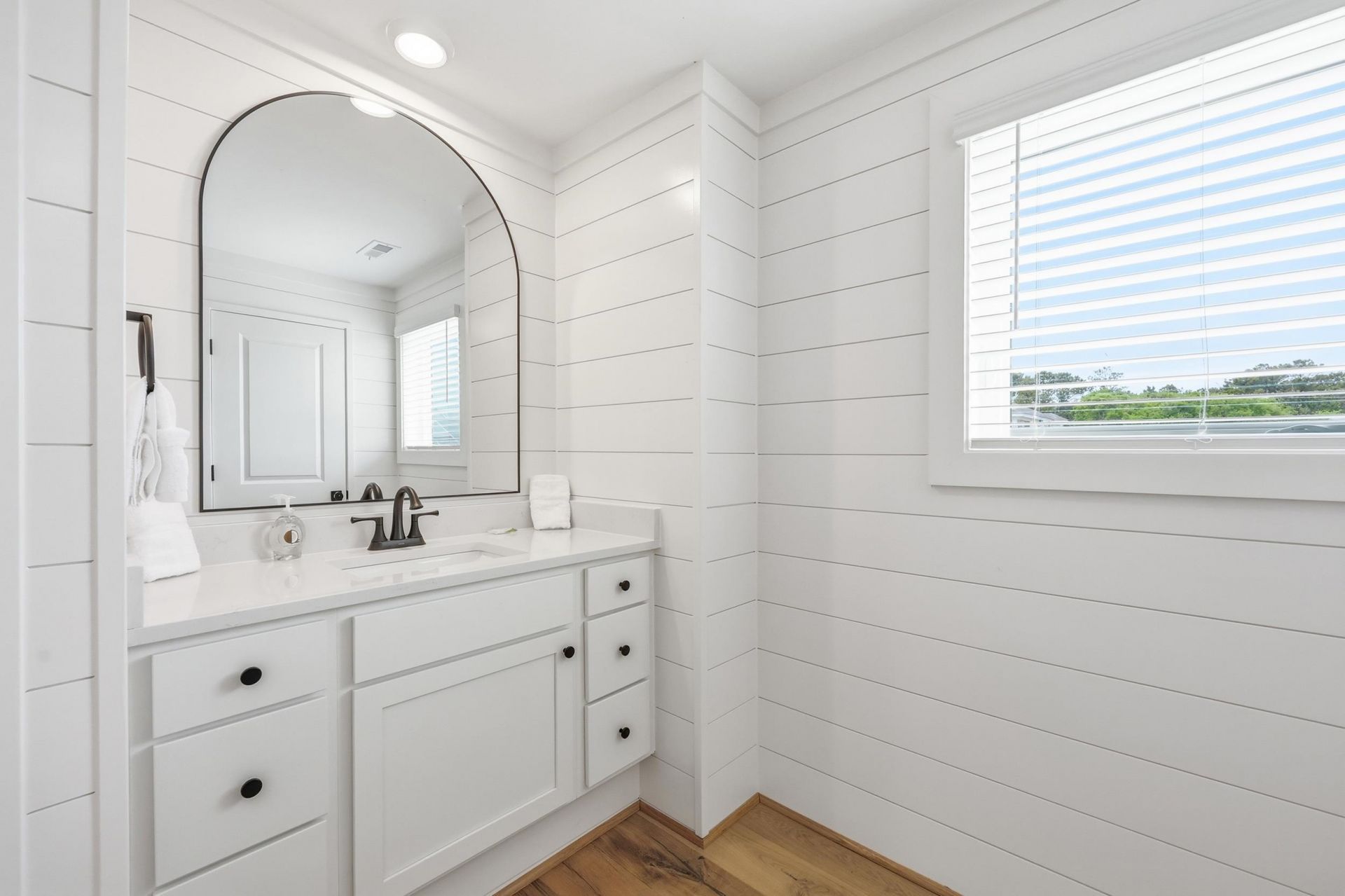 1184 Parker Dr.  Photo 35