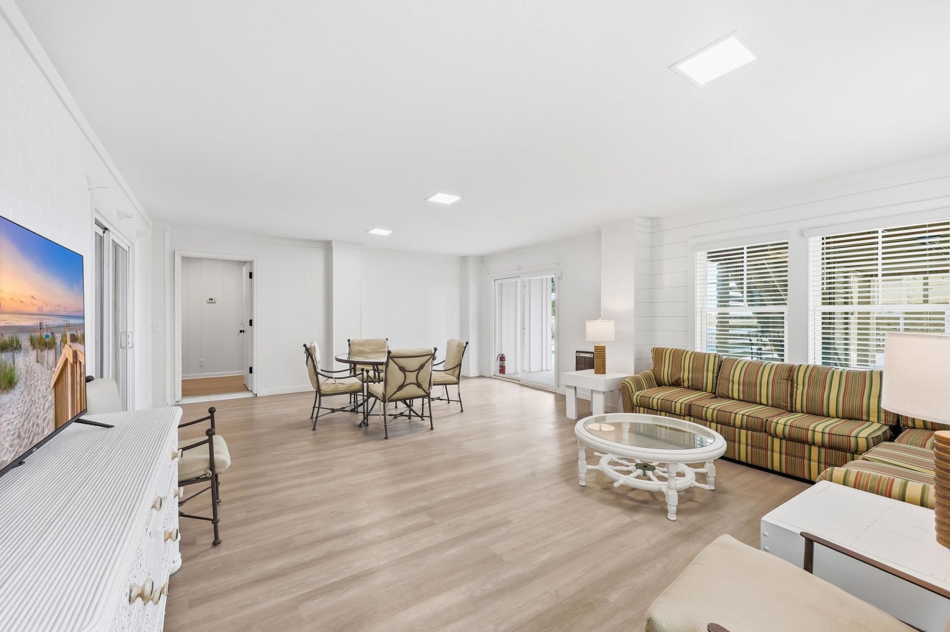 1184 Parker Dr.  Photo 52