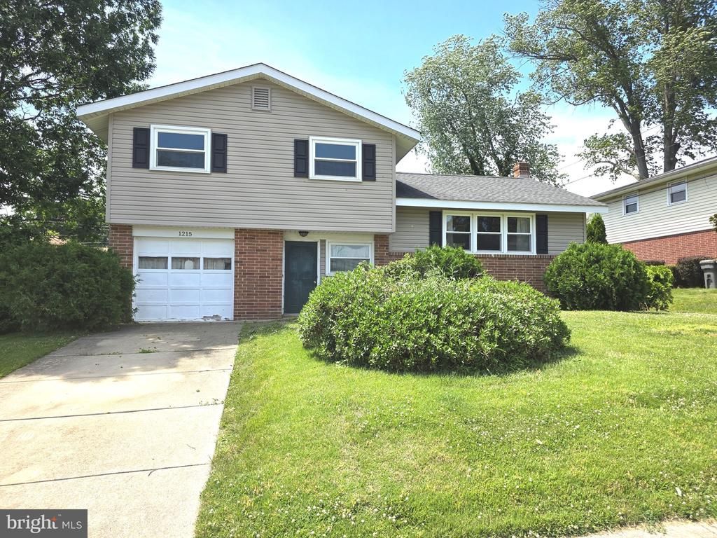 1215 Ipswich Drive, Wilmington, DE 19808 Main Photo