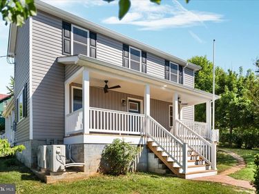 3391 N MAIN STREET , TOMS BROOK, VA 22660