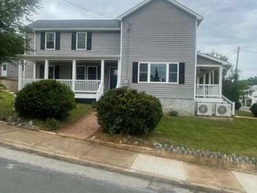 3391 N MAIN STREET, TOMS BROOK, VA 22660