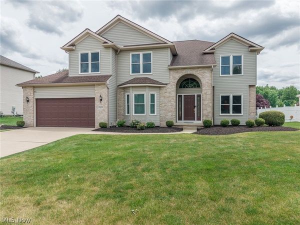 13435 Glenbrook Drive, Strongsville, OH 44136