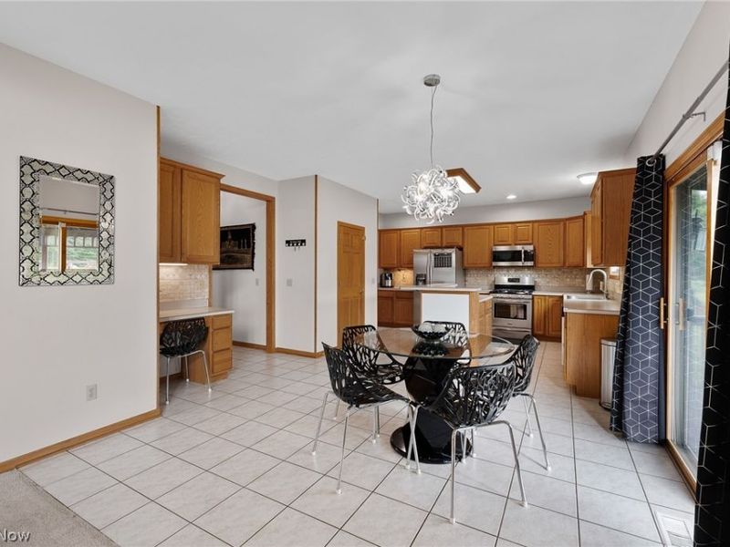 13435 Glenbrook Drive, Strongsville, OH 44136 Photo 10