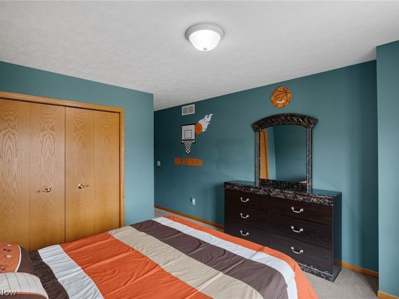 13435 Glenbrook Drive, Strongsville, OH 44136 Photo 30