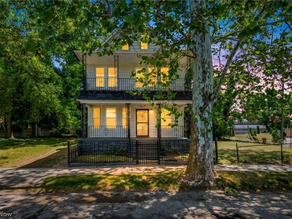 1641 E 70th Street , Cleveland, OH 44103