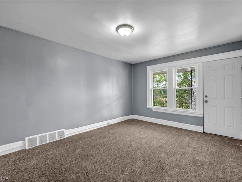1641 E 70th Street, Cleveland, OH 44103 Photo 28