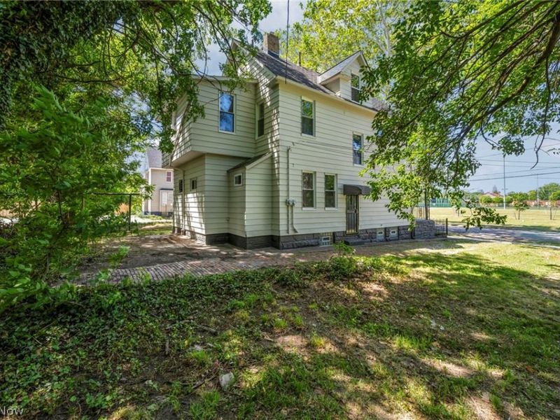1641 E 70th Street, Cleveland, OH 44103 Photo 46