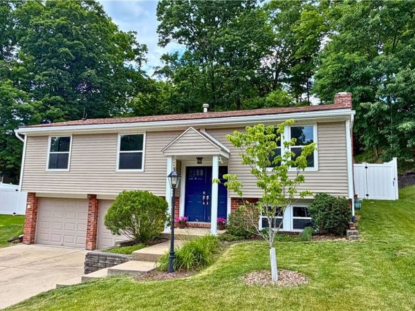 113 Spruce Valley Dr, Pittsburgh, PA 15229