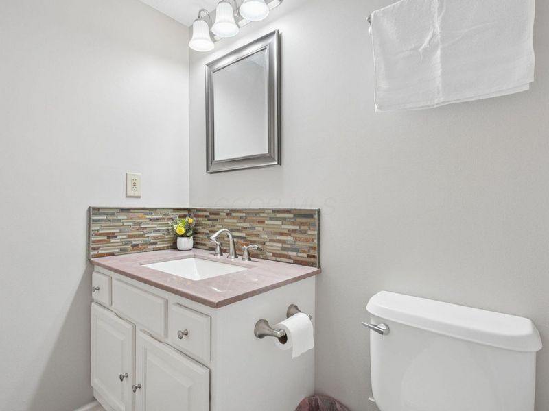 6657 Springview Drive , Westerville, OH 43082 Photo 24