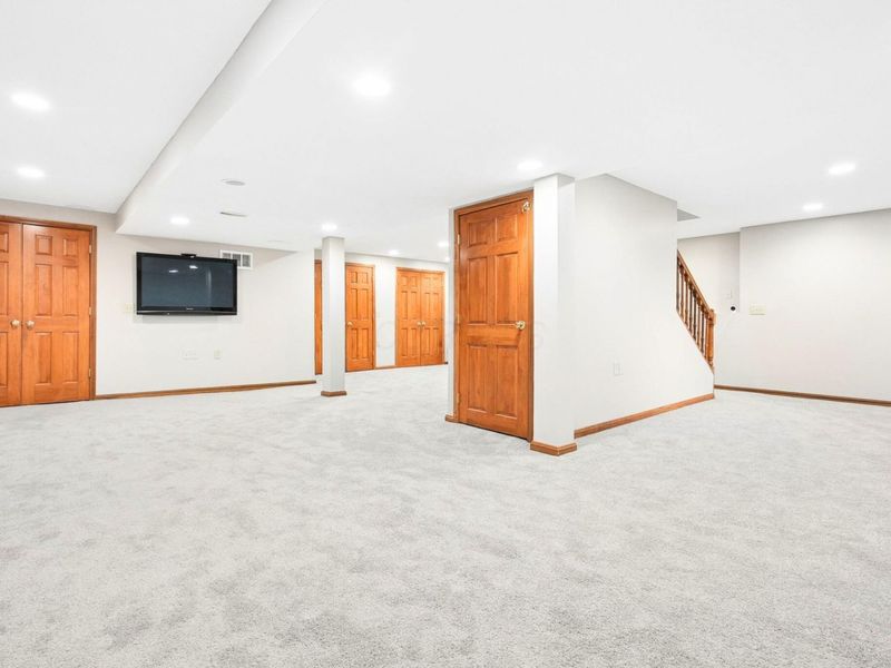 6657 Springview Drive , Westerville, OH 43082 Photo 44