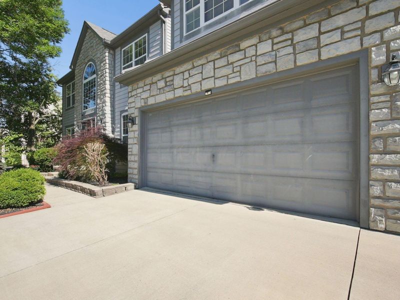 6657 Springview Drive , Westerville, OH 43082 Photo 5
