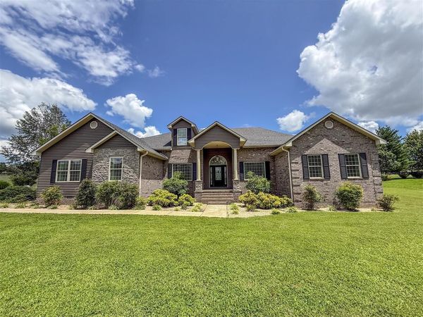 48 Oakwind Road, Glasgow, KY 42141
