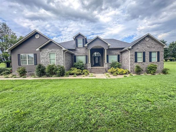 48 Oakwind Road , Glasgow, KY 42141