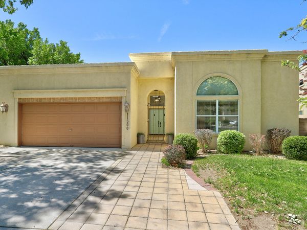 11500 Pine Top Lane NE, Albuquerque, NM 87111