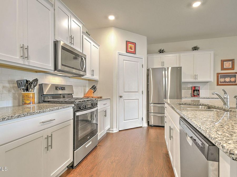 Property Image 16