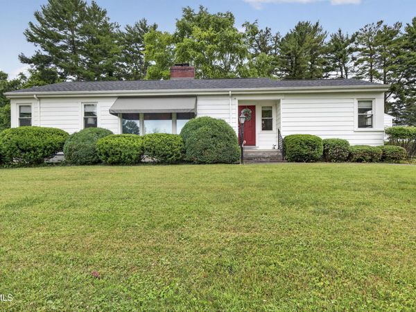 299 Old 11 Drive, Abingdon, VA 24210