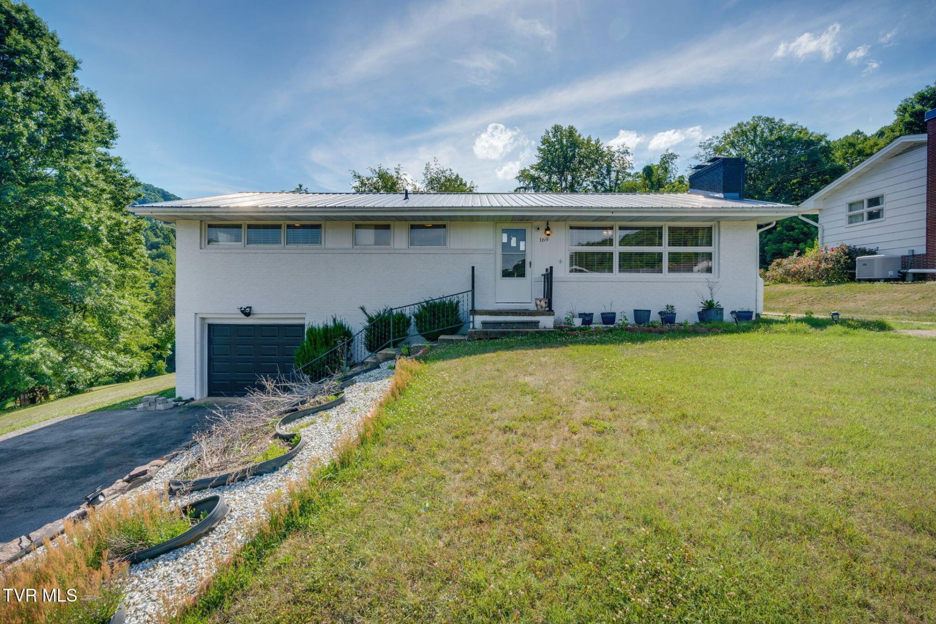 169 Frances Street, Gate City, VA 24251 Main Photo