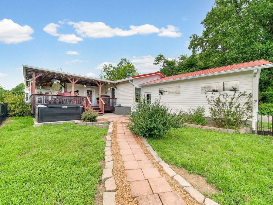 Property Image 9
