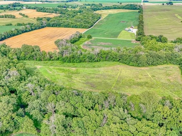 18306 Ozark Lane, Higginsville, MO 64037