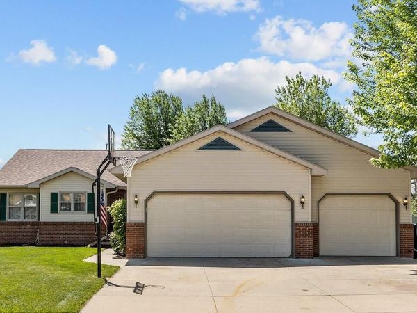 2071 GREENGROVE STREET, Kaukauna, WI 54130