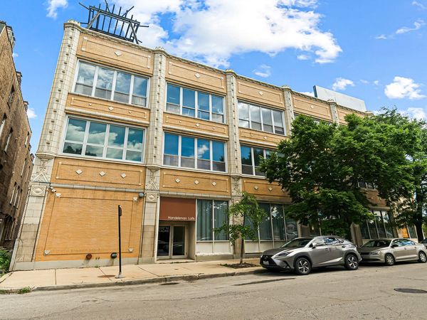 809 N Racine Avenue , Unit 204, Chicago, IL 60642