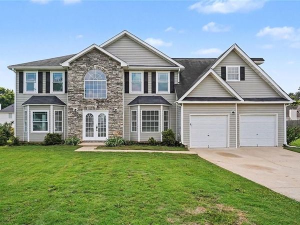 2909 Crabapple Circle SE, Conyers, GA 30013