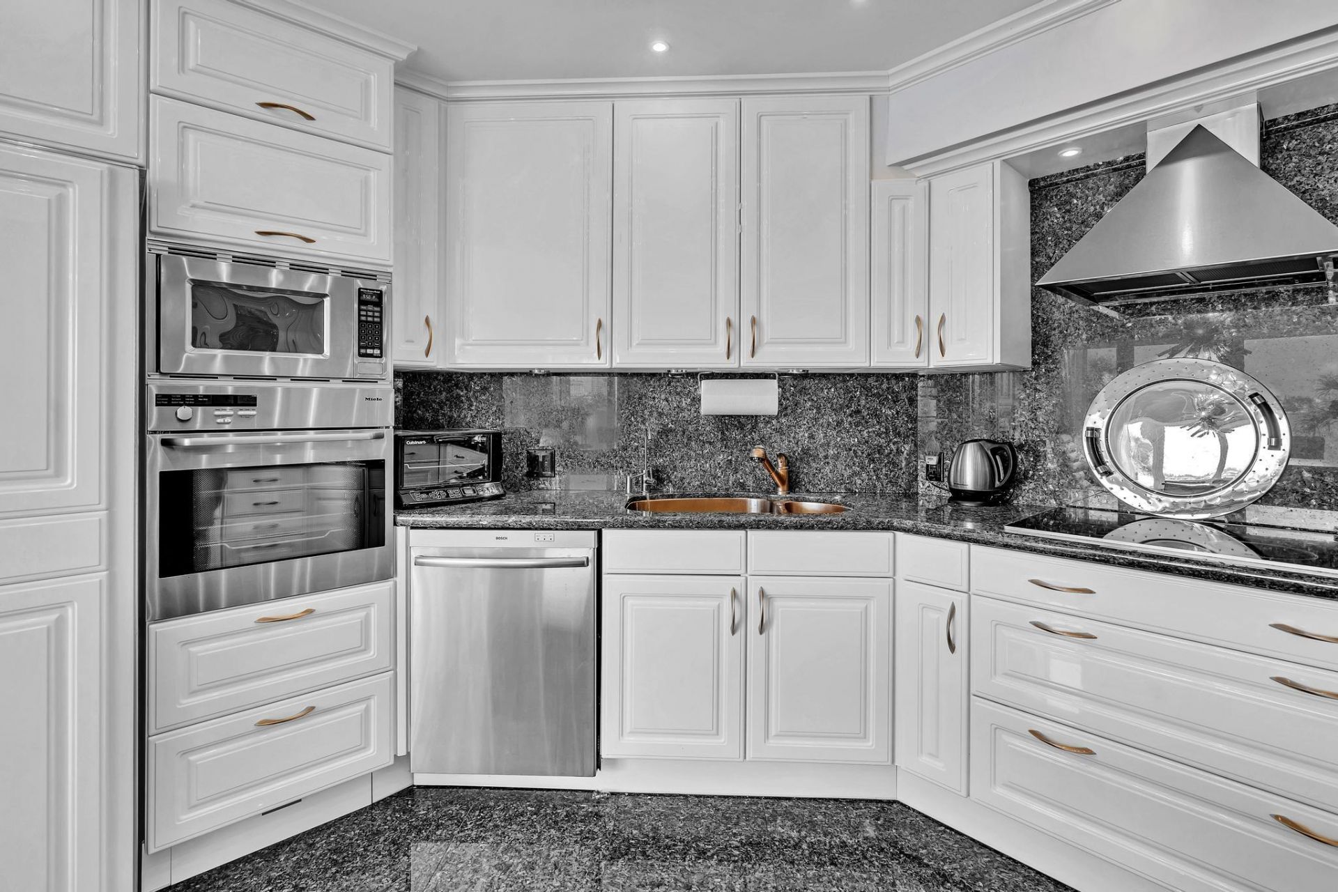 3320 W 90th Street, Hialeah, FL 33018 Photo