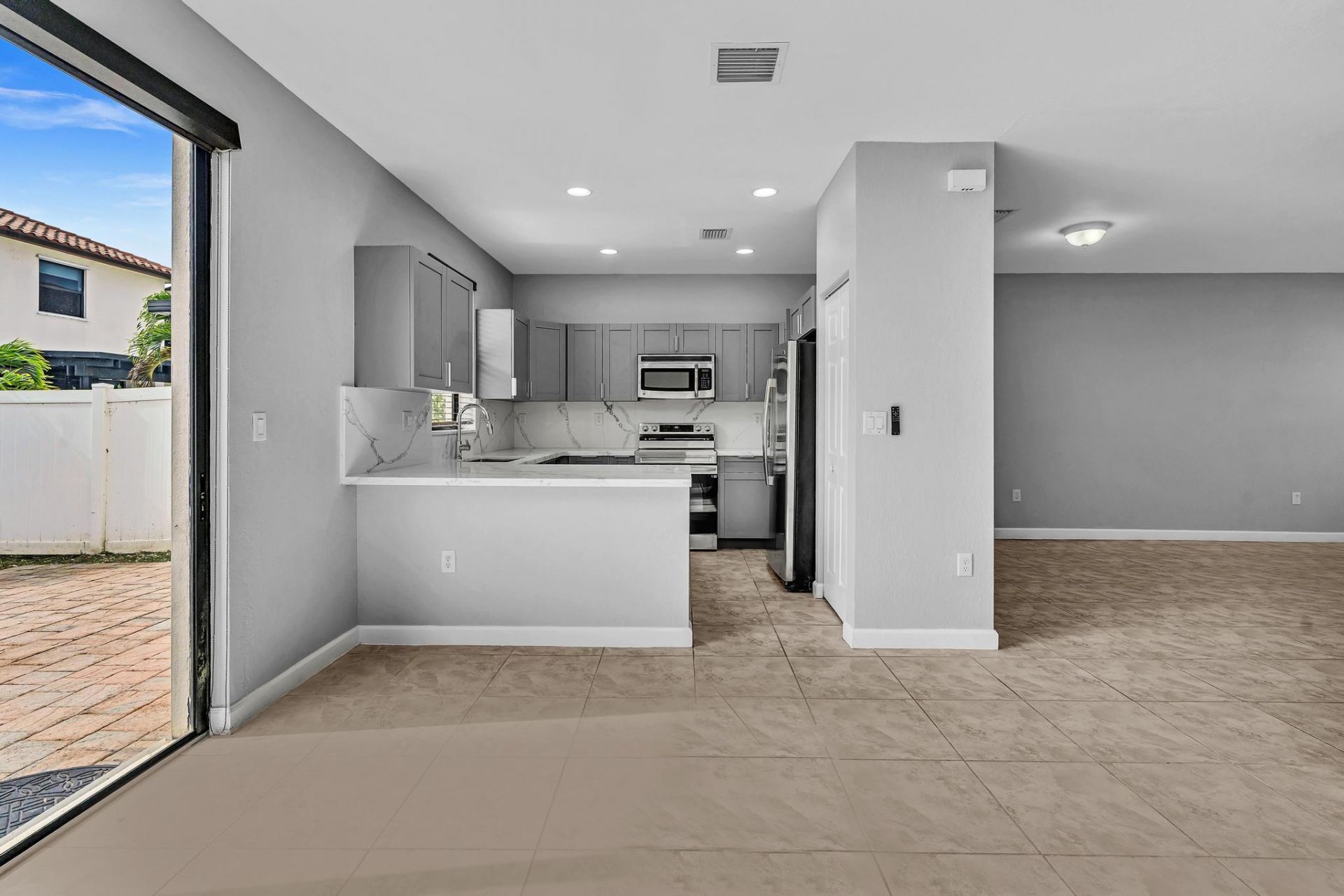 3320 W 90th Street, Hialeah, FL 33018 Photo