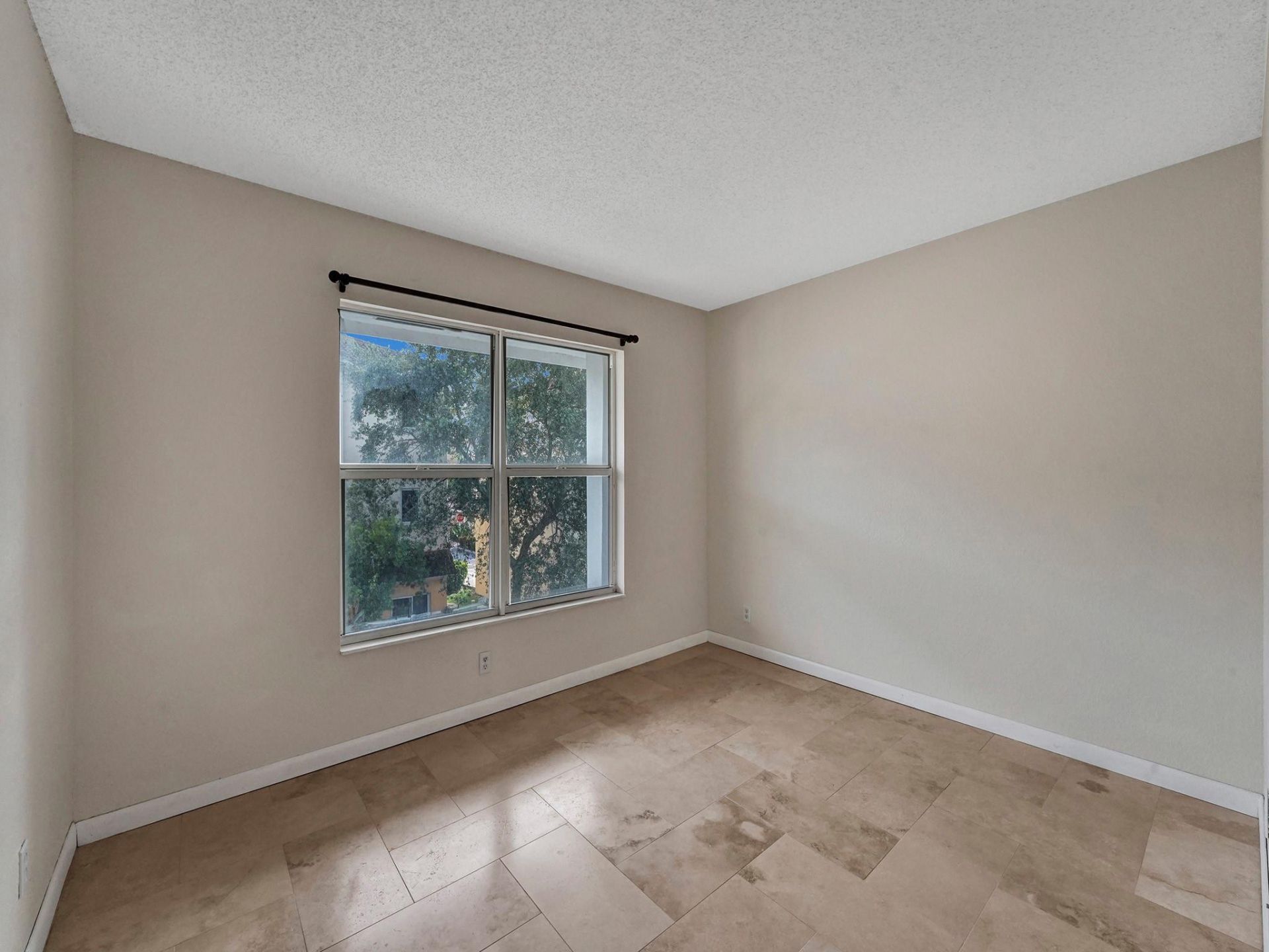4025 N Federal Highway, Unit B311, Fort Lauderdale, FL 33308 Photo