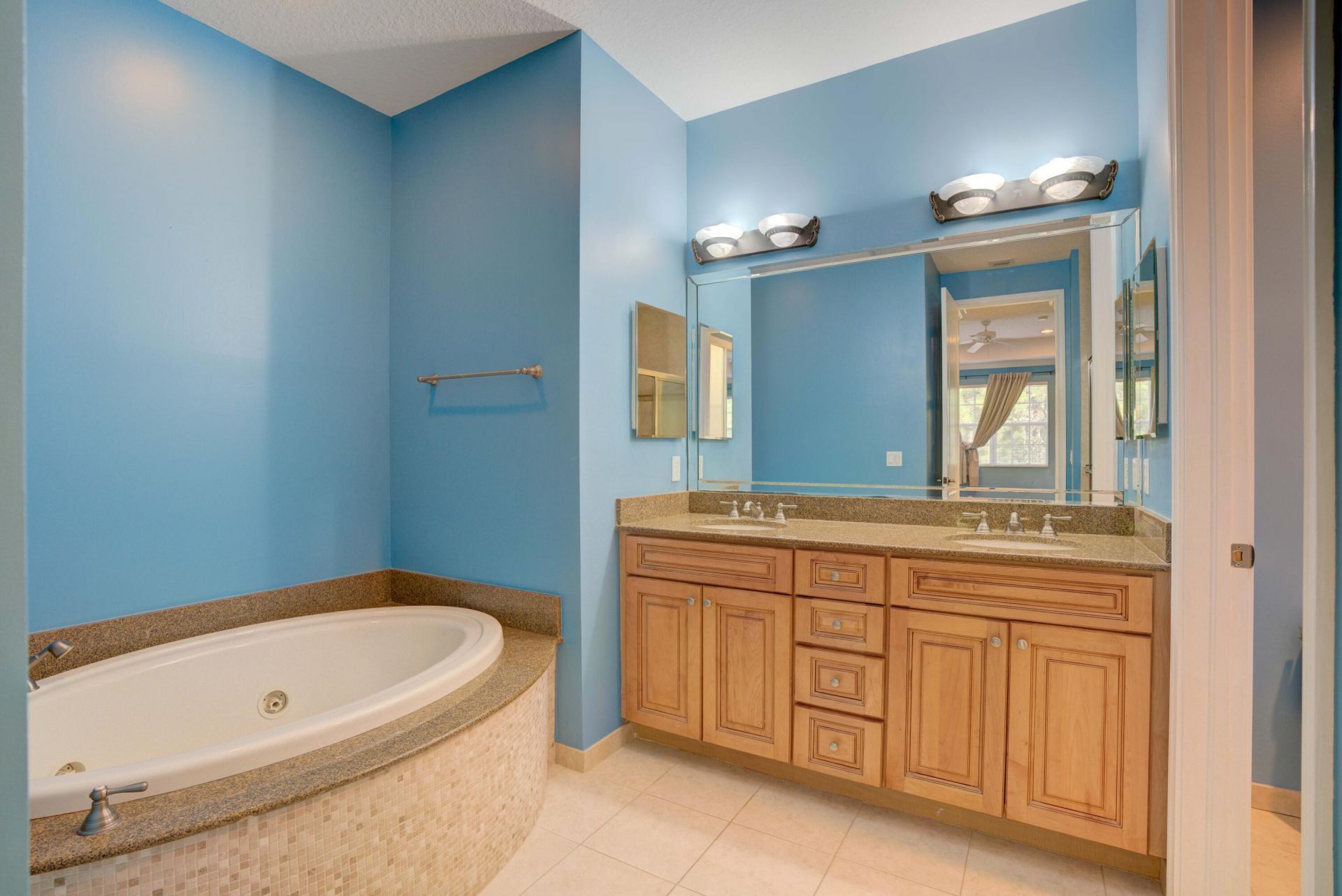 5113 Artesa Way W, Palm Beach Gardens, FL 33418 Photo
