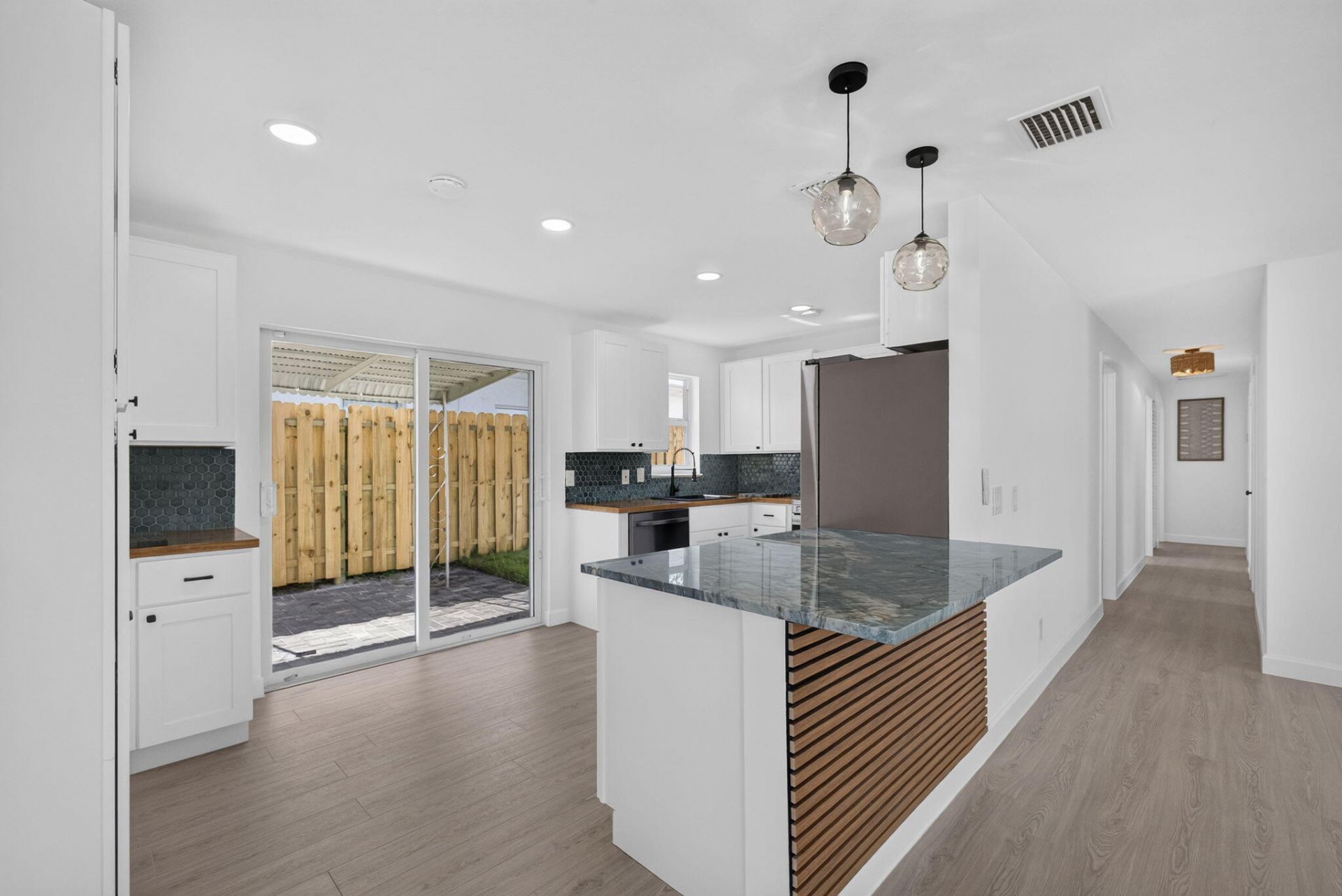 665 W 7th Street, Riviera Beach, FL 33404 Photo