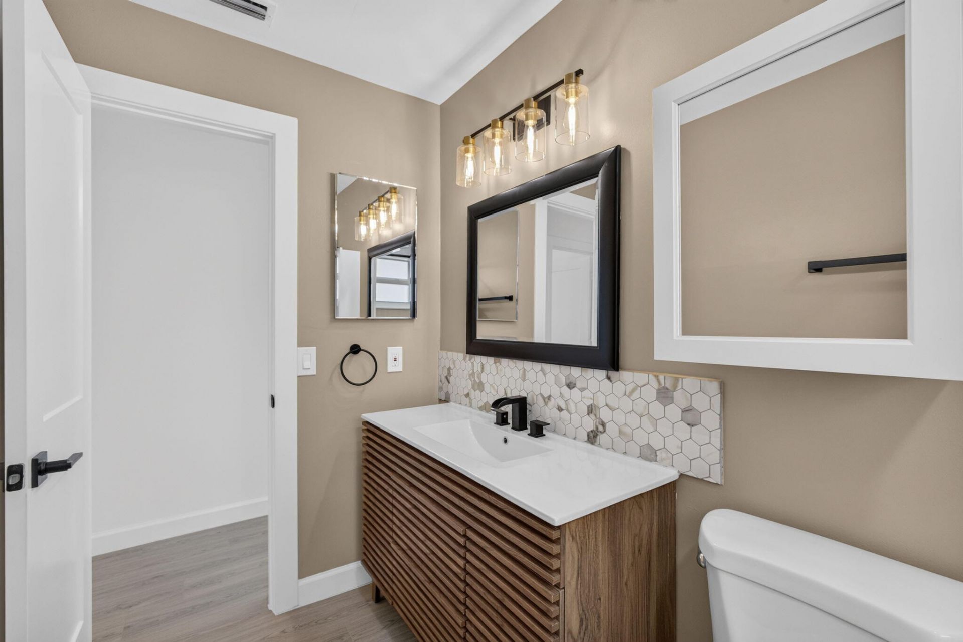 665 W 7th Street, Riviera Beach, FL 33404 Photo