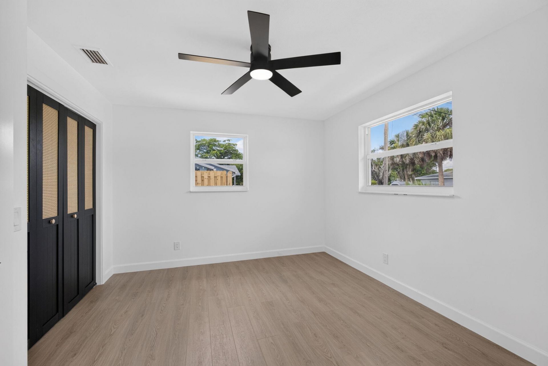 665 W 7th Street, Riviera Beach, FL 33404 Photo