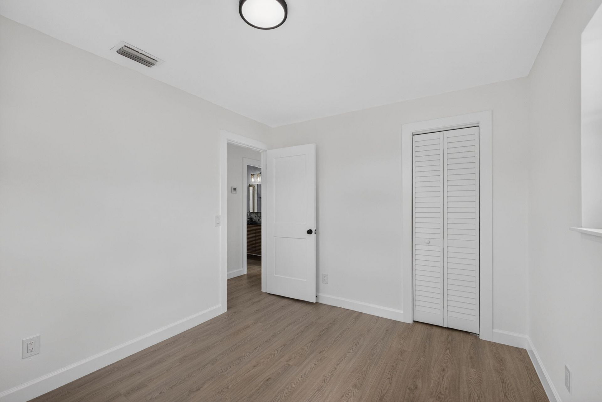 665 W 7th Street, Riviera Beach, FL 33404 Photo