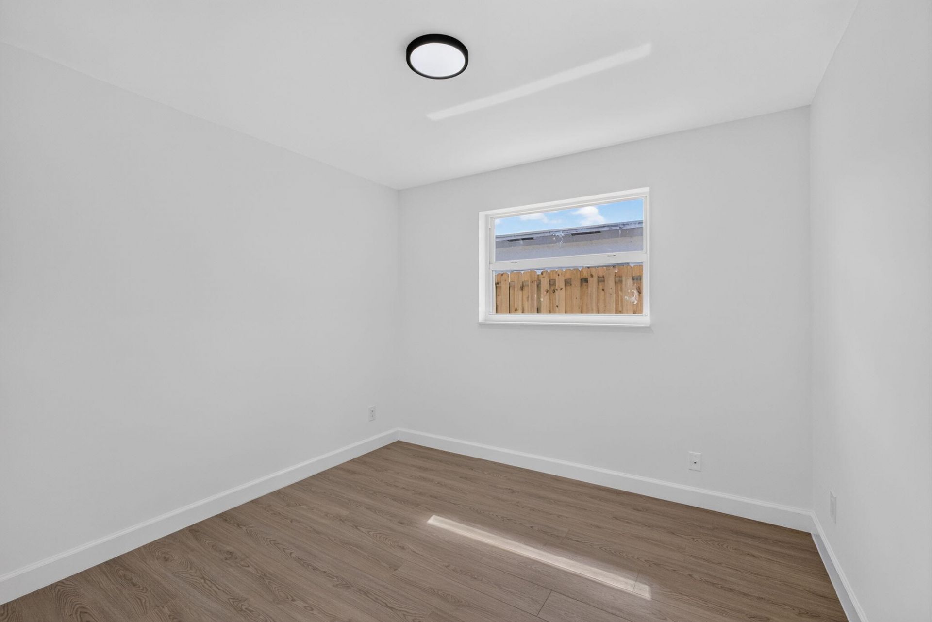 665 W 7th Street, Riviera Beach, FL 33404 Photo