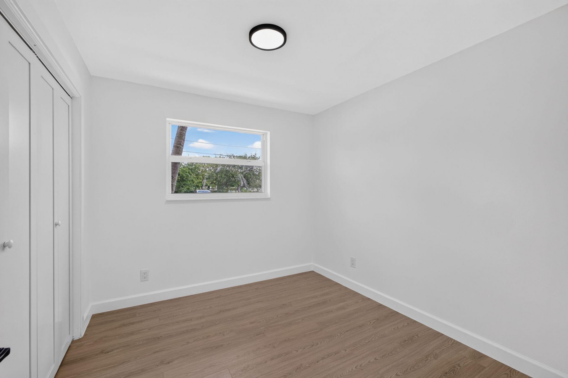665 W 7th Street, Riviera Beach, FL 33404 Photo