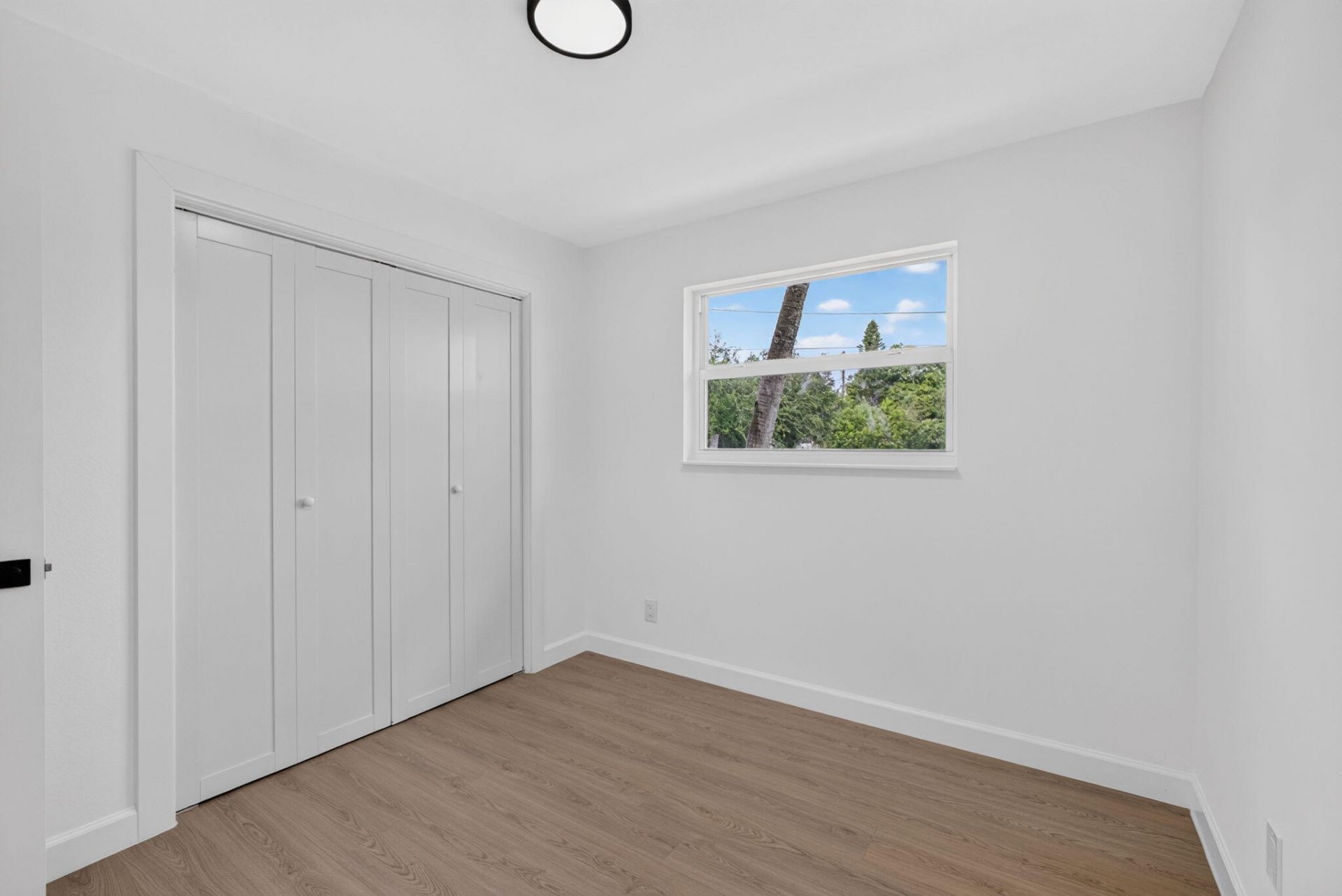 665 W 7th Street, Riviera Beach, FL 33404 Photo