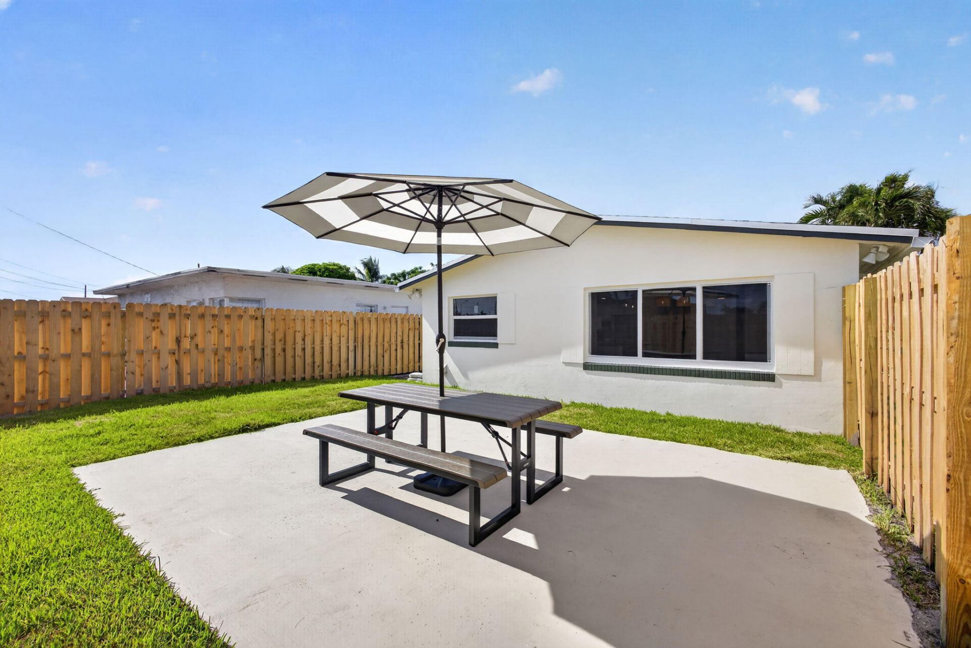 665 W 7th Street, Riviera Beach, FL 33404 Photo