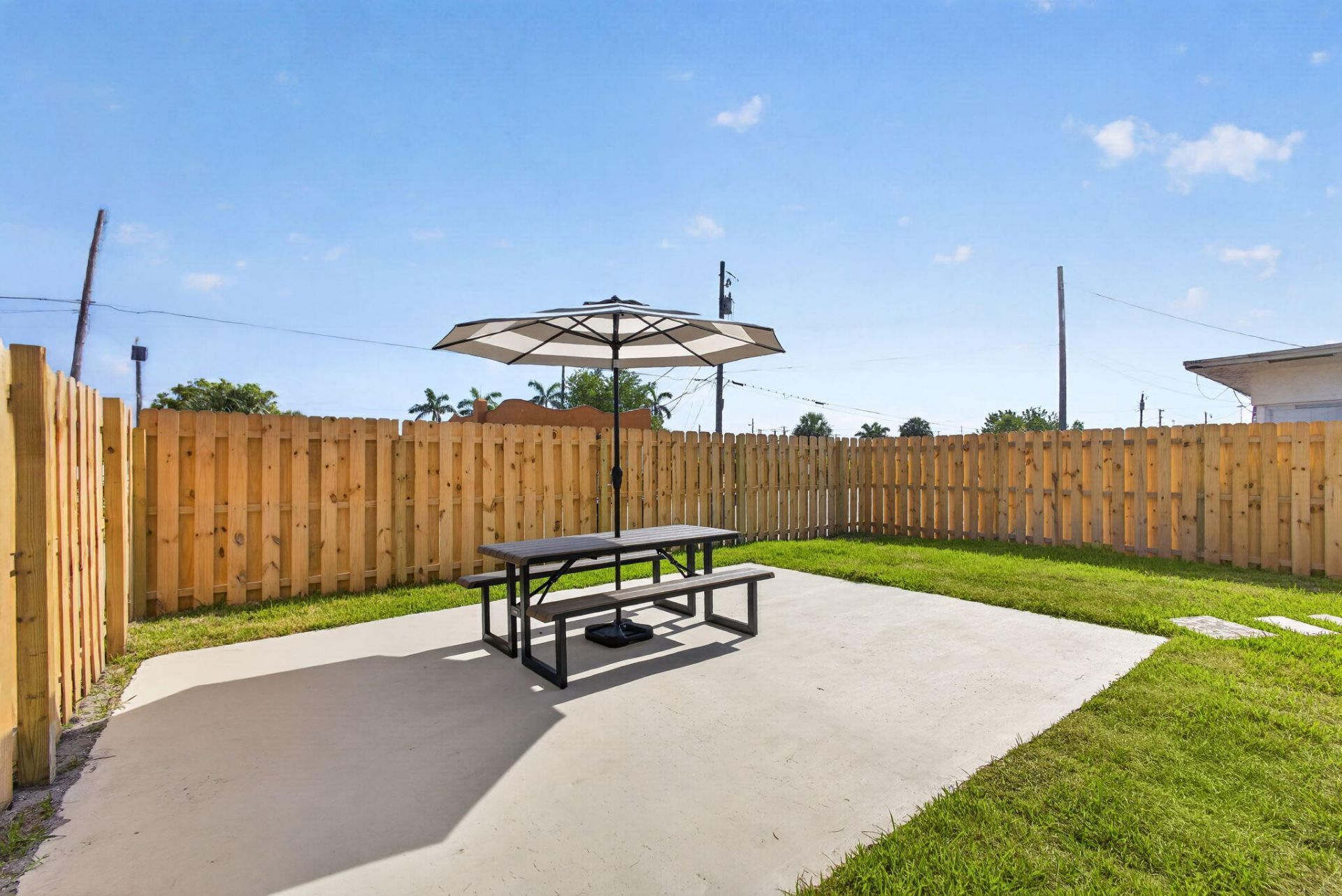 665 W 7th Street, Riviera Beach, FL 33404 Photo