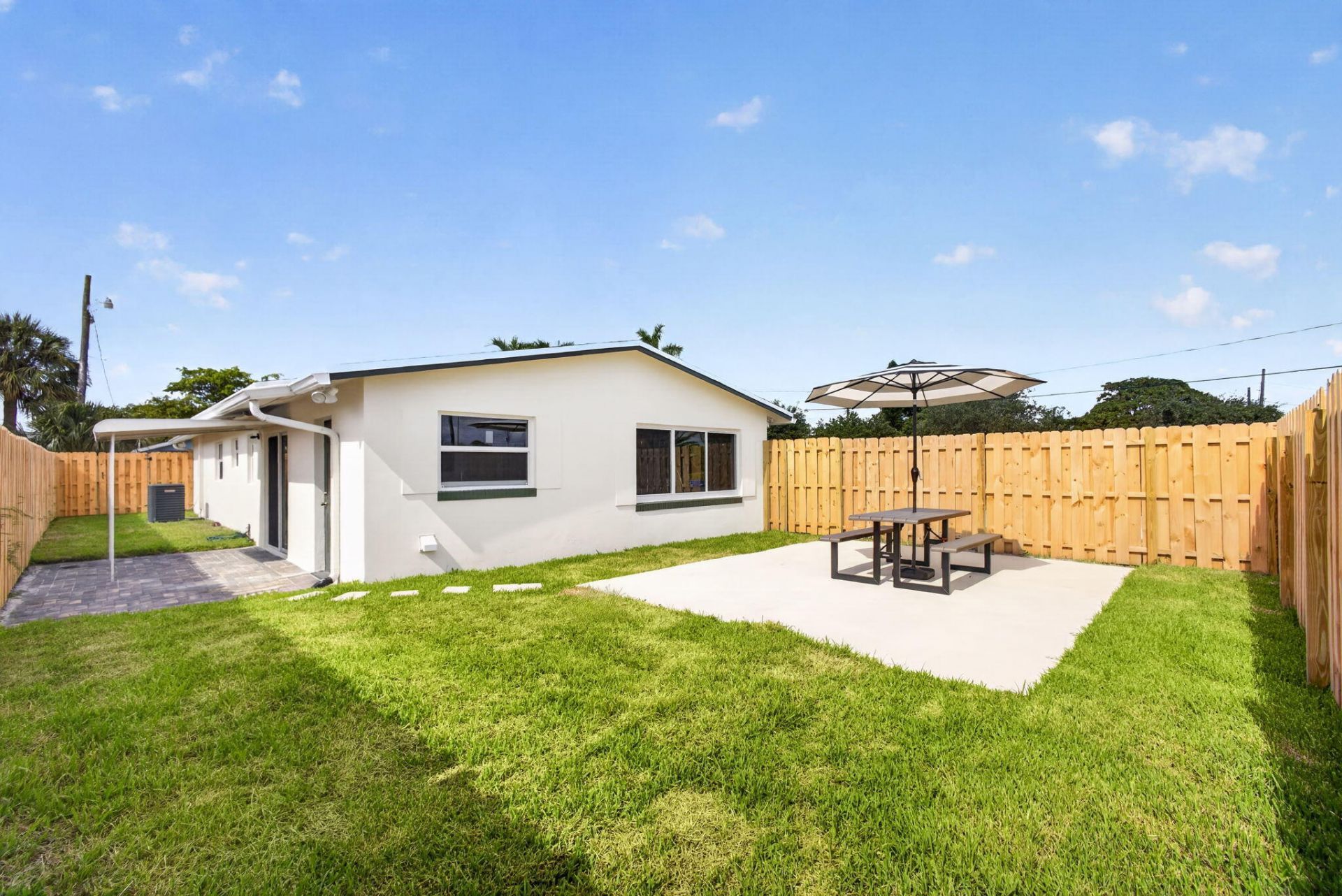 665 W 7th Street, Riviera Beach, FL 33404 Photo