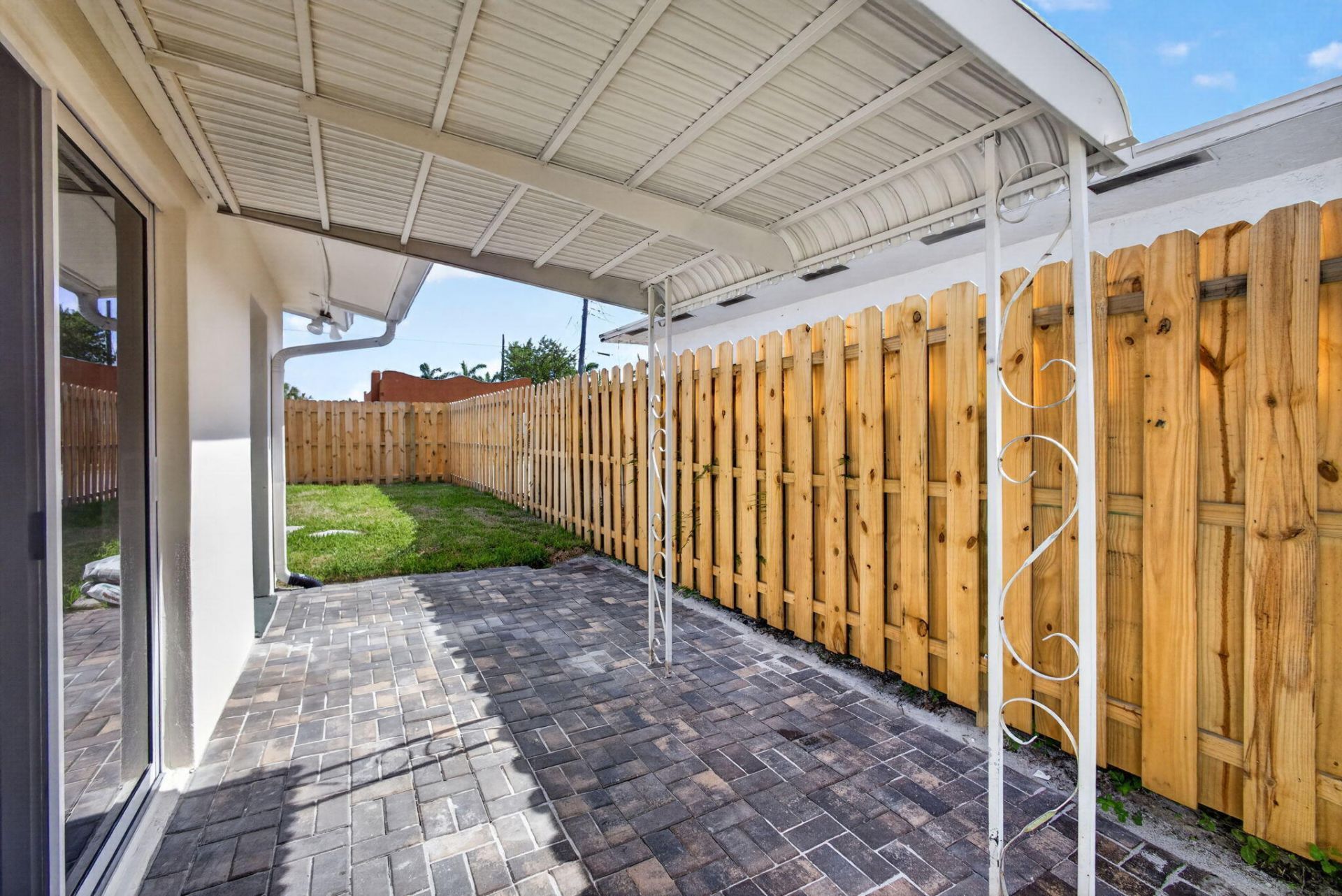 665 W 7th Street, Riviera Beach, FL 33404 Photo