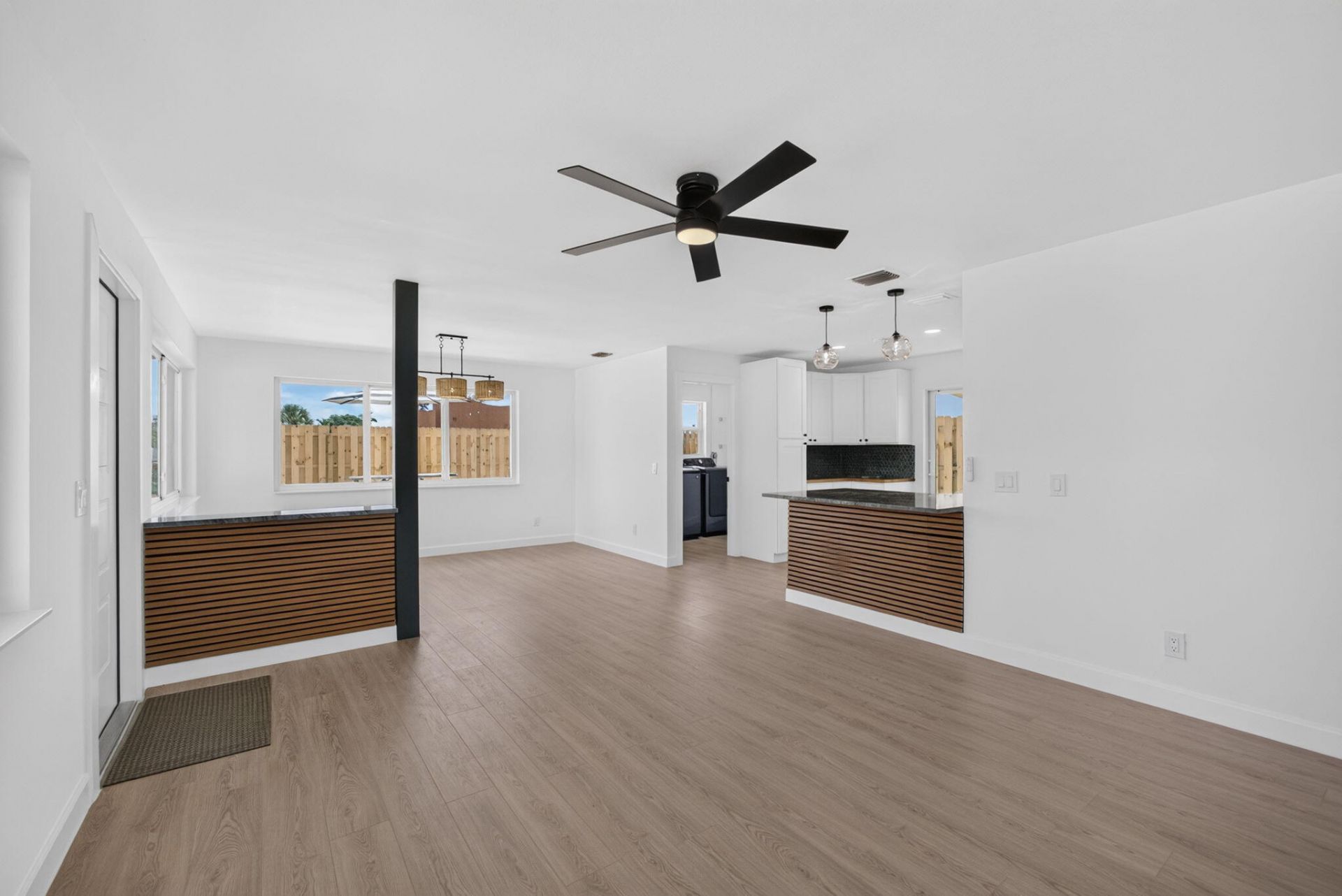 665 W 7th Street, Riviera Beach, FL 33404 Photo