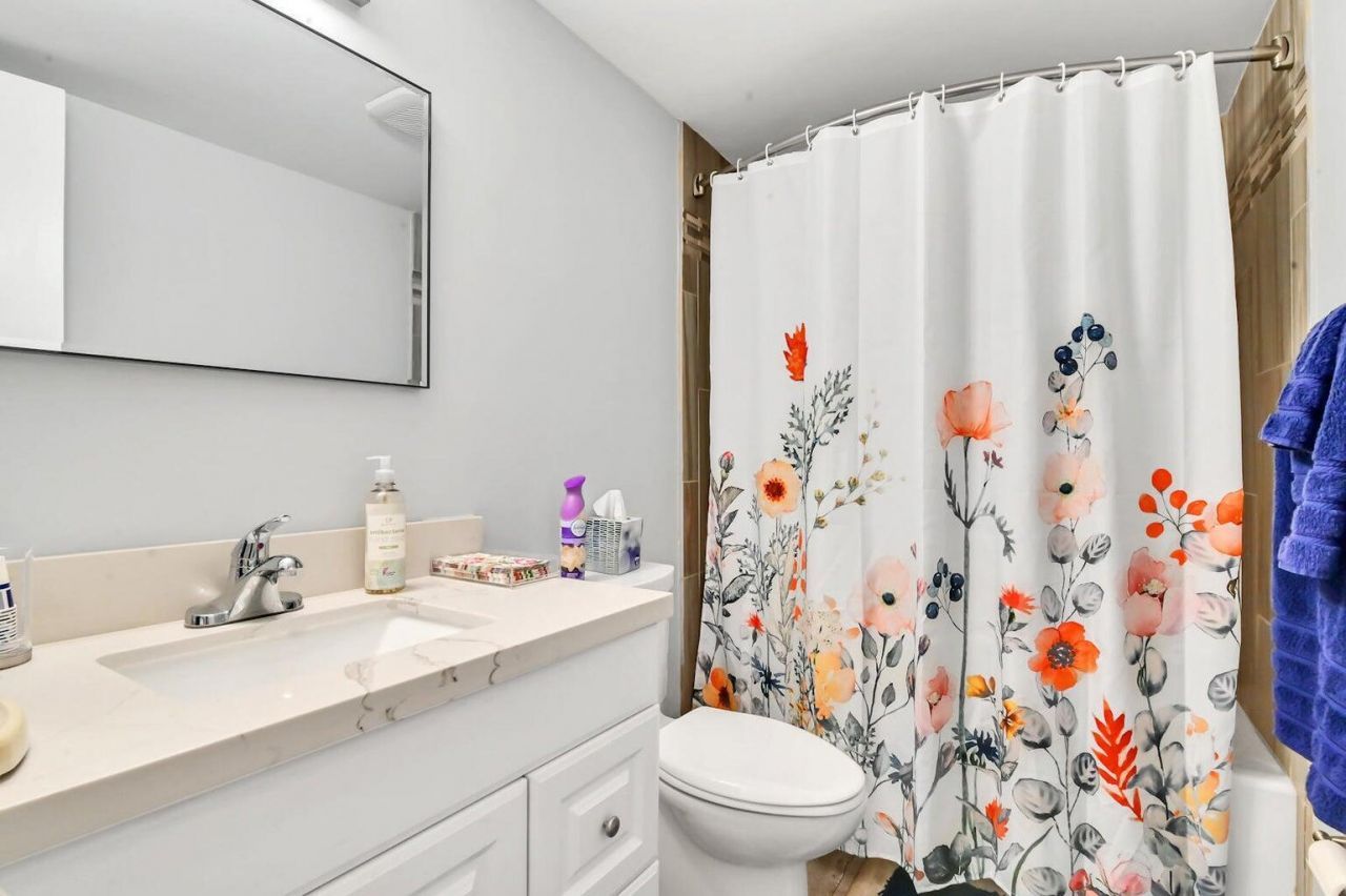 1432 S Lakeside Drive, Unit 2, Lake Worth Beach, FL 33460 Photo