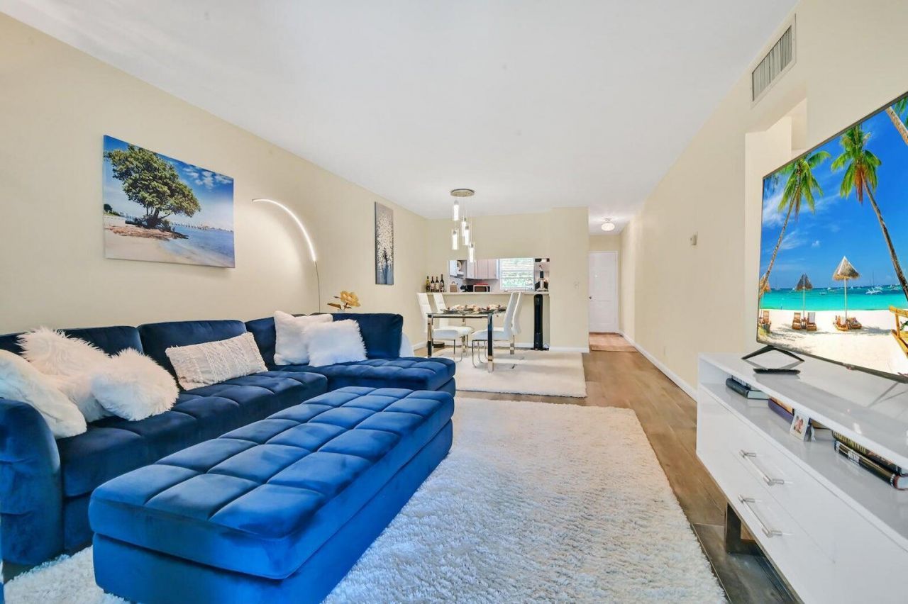 1432 S Lakeside Drive, Unit 2, Lake Worth Beach, FL 33460 Photo
