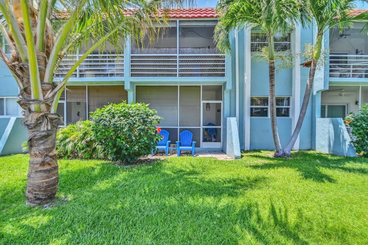 1432 S Lakeside Drive, Unit 2, Lake Worth Beach, FL 33460 Photo